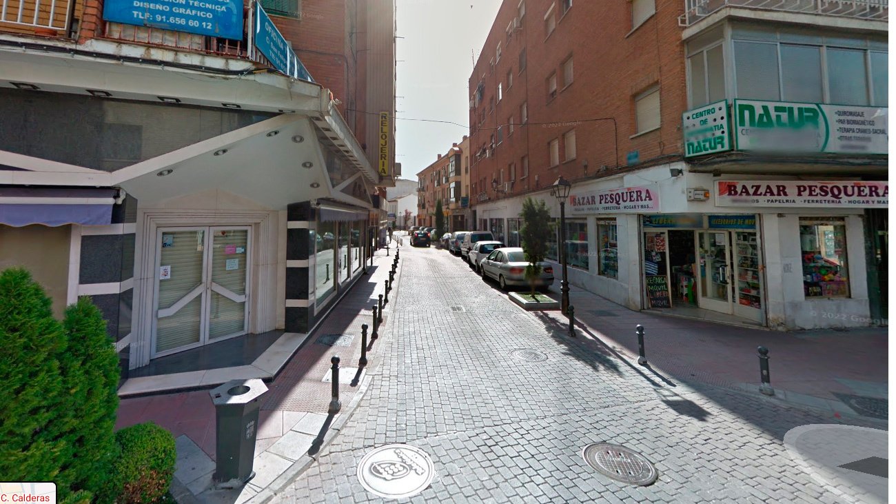 Confluencia de las calles Caldera y Pesquera de Torrejón de Ardoz